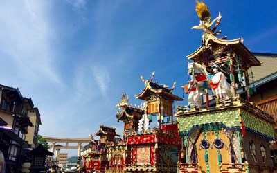 LỄ HỘI MÙA THU TAKAYAMA